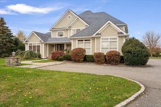 2995 Laurel Trail, Laurel, NY 11948