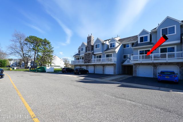 1111 Scarlet Oak Avenue, Toms River, NJ 08755
