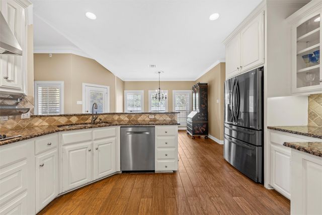 8 Republic Drive, Waco, TX 76708