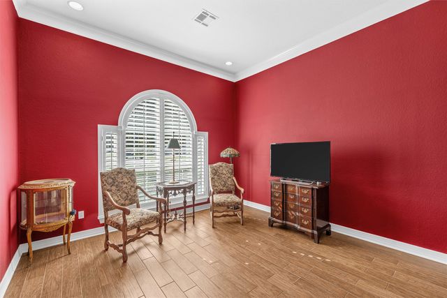 8 Republic Drive, Waco, TX 76708