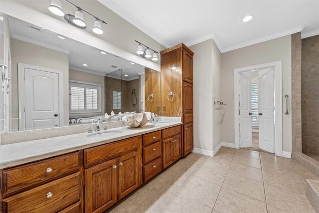 8 Republic Drive, Waco, TX 76708