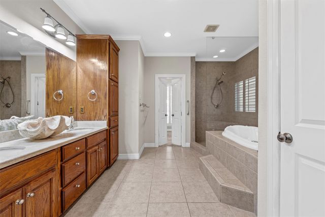 8 Republic Drive, Waco, TX 76708