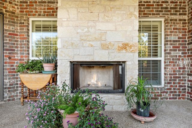 8 Republic Drive, Waco, TX 76708