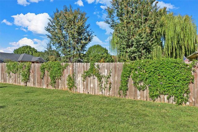 8 Republic Drive, Waco, TX 76708