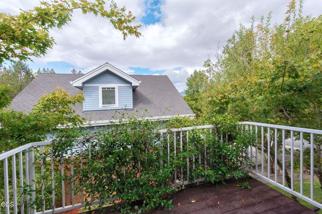 2212 SE Linden Lane, Grants Pass, OR 97527