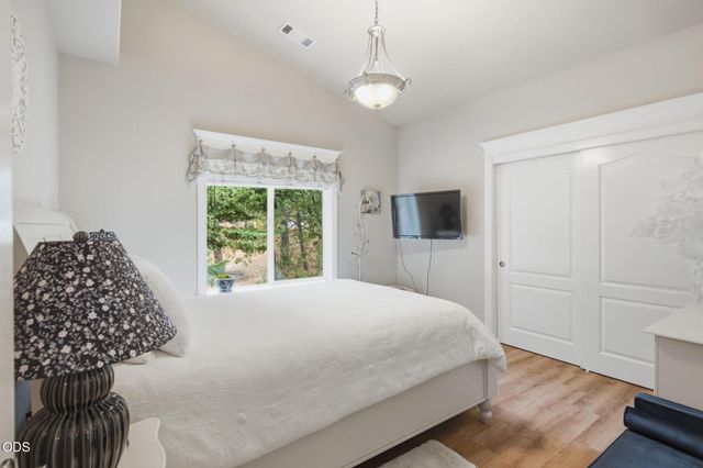 2212 SE Linden Lane, Grants Pass, OR 97527