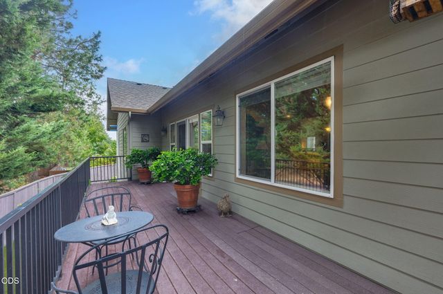 2212 SE Linden Lane, Grants Pass, OR 97527