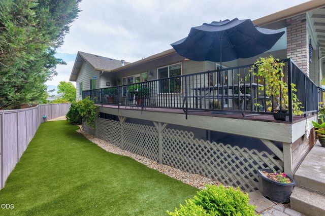 2212 SE Linden Lane, Grants Pass, OR 97527