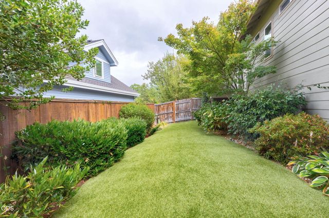 2212 SE Linden Lane, Grants Pass, OR 97527