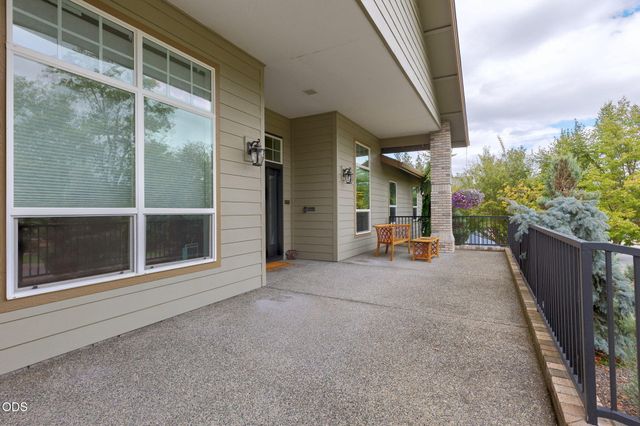 2212 SE Linden Lane, Grants Pass, OR 97527