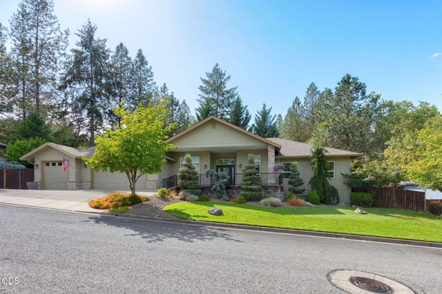 2212 SE Linden Lane, Grants Pass, OR 97527