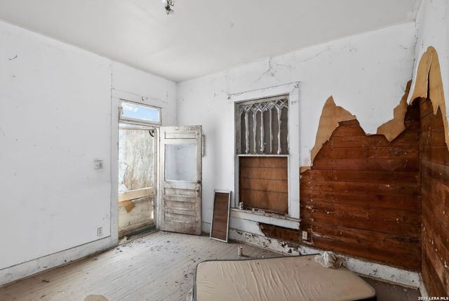 1315 Burleson, San Antonio, TX 78202