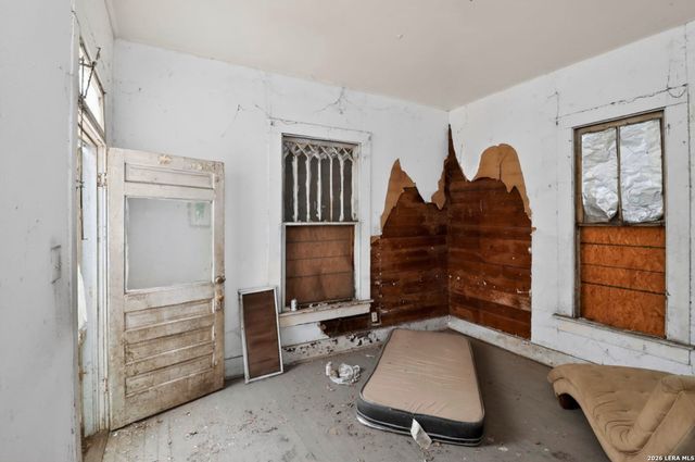 1315 Burleson, San Antonio, TX 78202