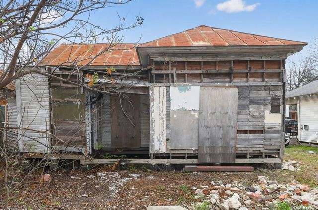 1315 Burleson, San Antonio, TX 78202