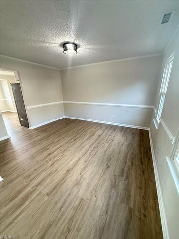 2004 Joliet CT, Virginia Beach, VA 23456