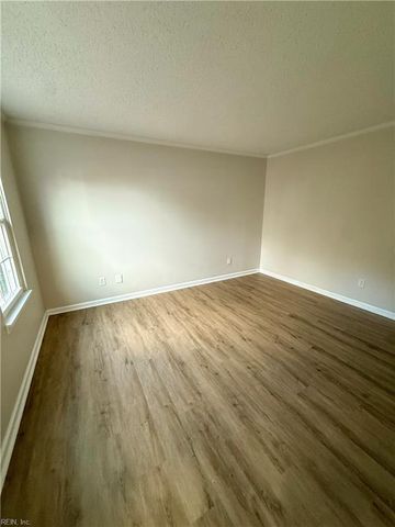 2004 Joliet CT, Virginia Beach, VA 23456