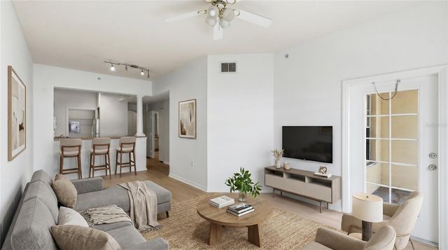 200 4TH AVENUE S 112, St Petersburg, FL 33701