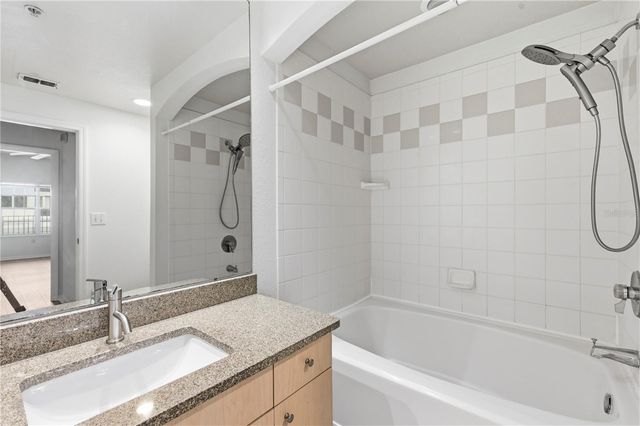 200 4TH AVENUE S 112, St Petersburg, FL 33701