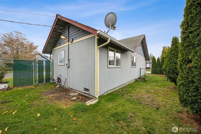 831 E 56th Street, Tacoma, WA 98404