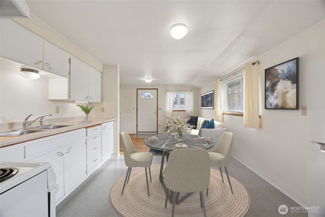 831 E 56th Street, Tacoma, WA 98404