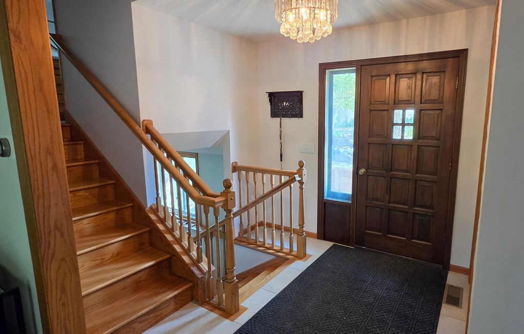 12123 Red Oak Court S, Burnsville, MN 55337 — photo 3