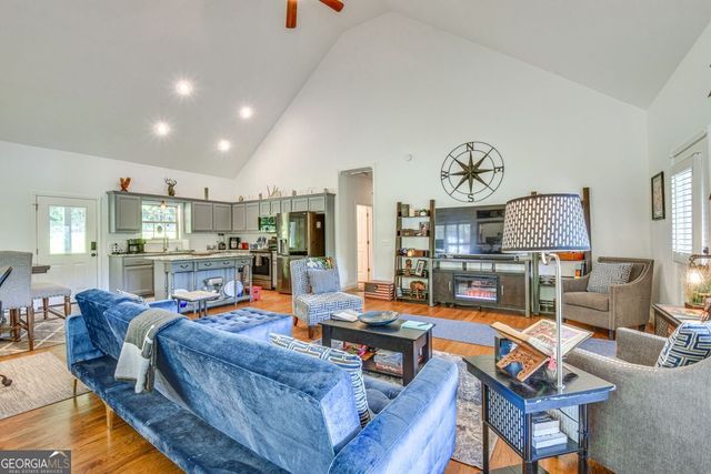 1100 Rova Way, Hiawassee, GA 30546