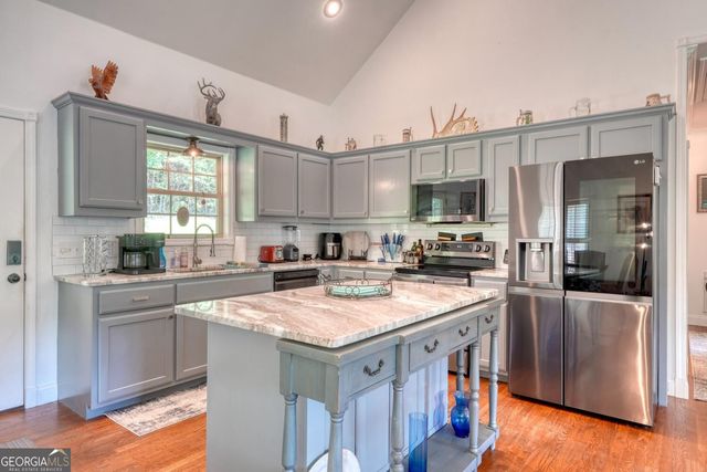 1100 Rova Way, Hiawassee, GA 30546