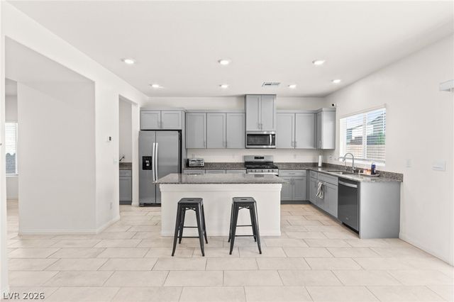 1880 Vass Springs Place, North Las Vegas, NV 89084
