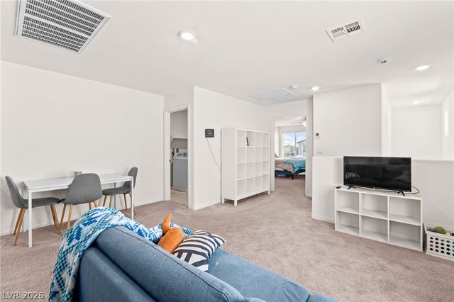 1880 Vass Springs Place, North Las Vegas, NV 89084