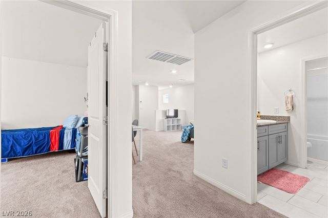 1880 Vass Springs Place, North Las Vegas, NV 89084