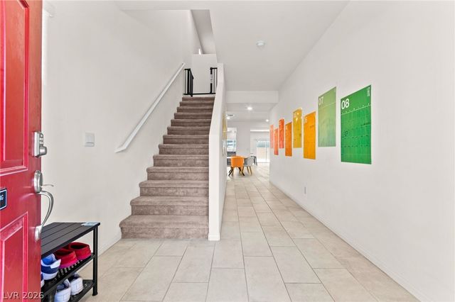 1880 Vass Springs Place, North Las Vegas, NV 89084