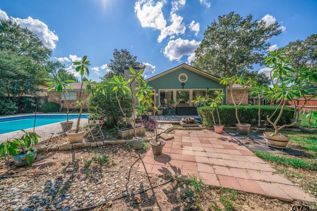 302 Laurel St, Kilgore, TX 75662