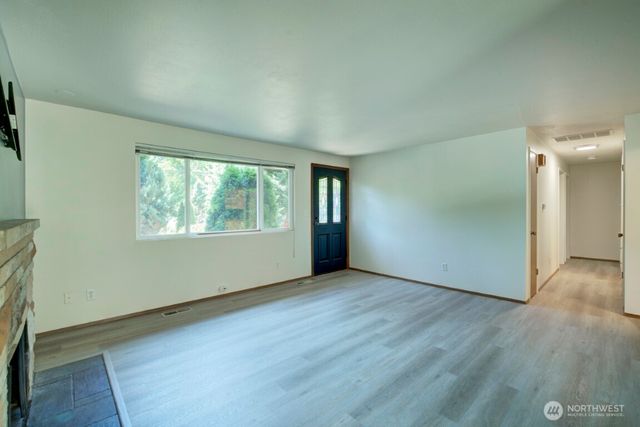 10550 NE 137th Place, Kirkland, WA 98034