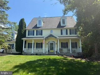 52 KATHLEEN CT, Fleetwood, PA 19522