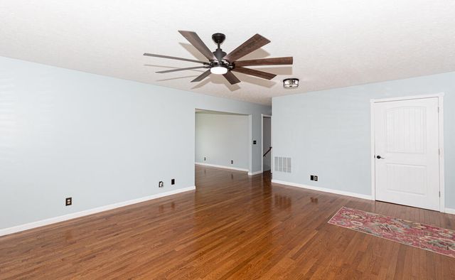 337 Collins Road, Paris, KY 40361
