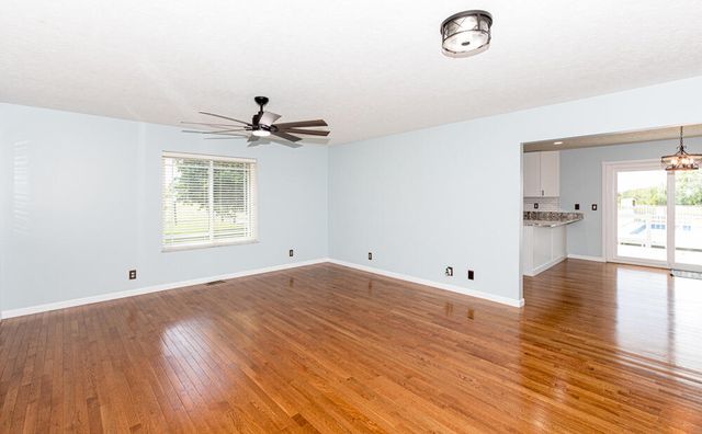 337 Collins Road, Paris, KY 40361