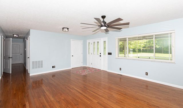 337 Collins Road, Paris, KY 40361