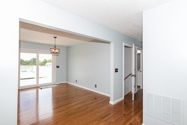 337 Collins Road, Paris, KY 40361