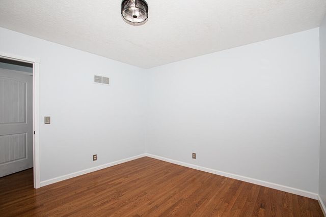 337 Collins Road, Paris, KY 40361