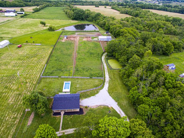 337 Collins Road, Paris, KY 40361