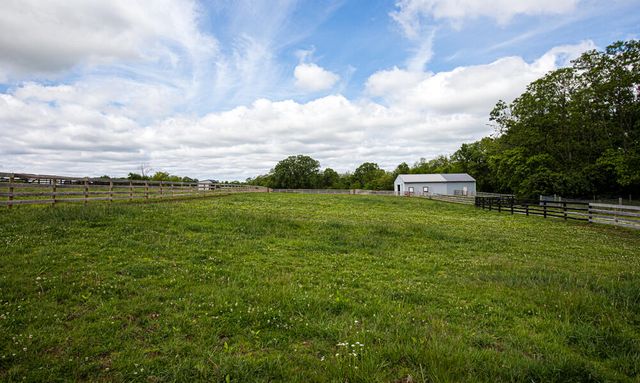 337 Collins Road, Paris, KY 40361