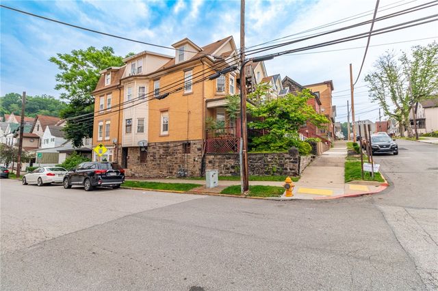 502 3rd St, Pitcairn, PA 15140