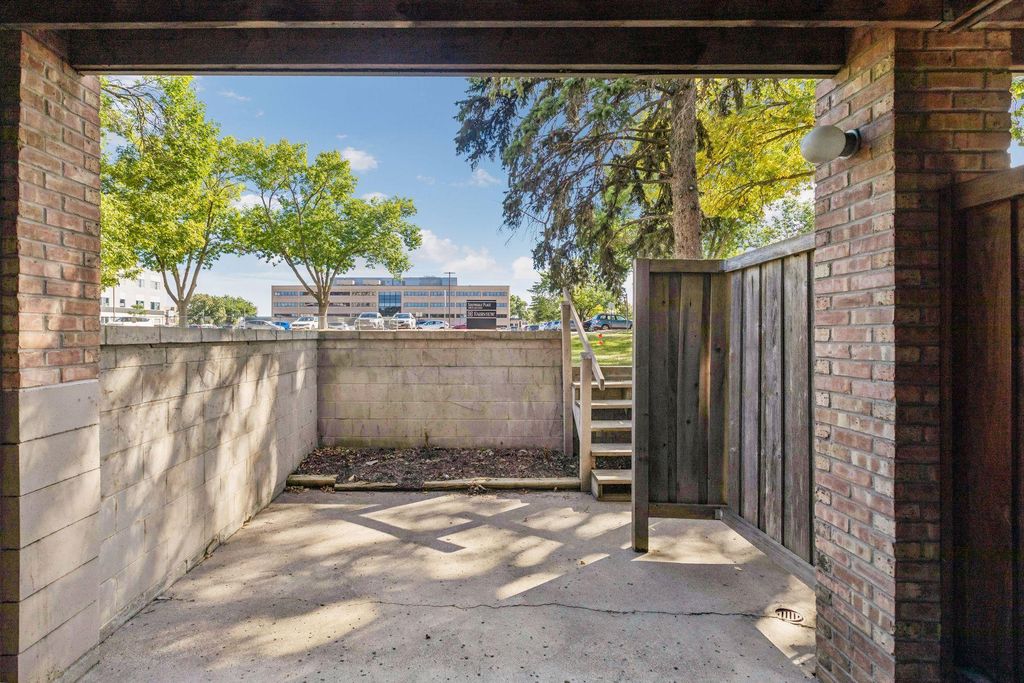 6423 Colony Way 1B, Edina, MN 55435 — photo 5