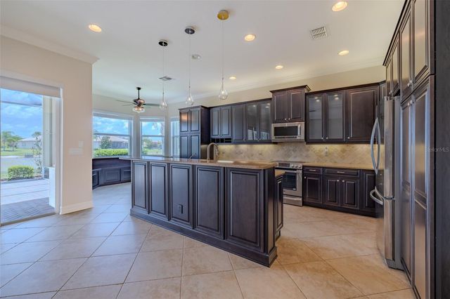 5005 CRYSTAL BEACH DRIVE, Wimauma, FL 33598