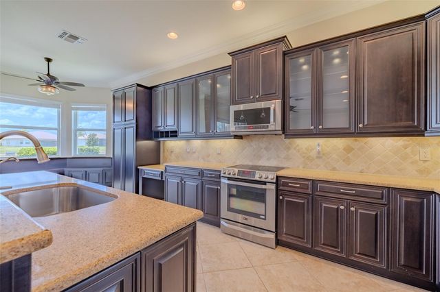 5005 CRYSTAL BEACH DRIVE, Wimauma, FL 33598