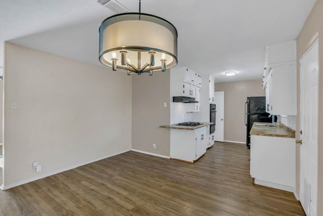 412 Fleming Drive, Hurst, TX 76053