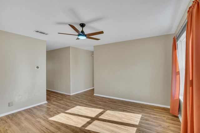 412 Fleming Drive, Hurst, TX 76053