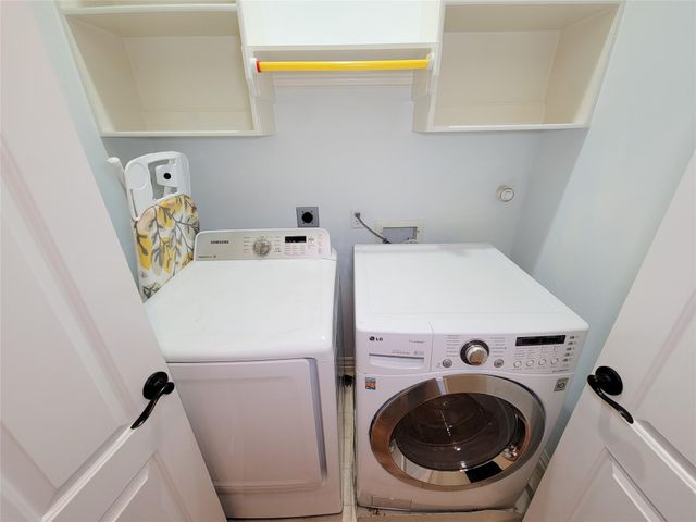 704 E 9th Street, Houston, TX 77007