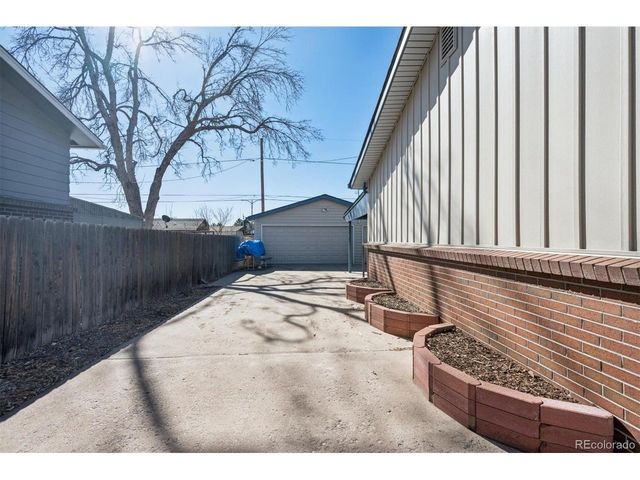3330 W 95th Ave, Westminster, CO 80031