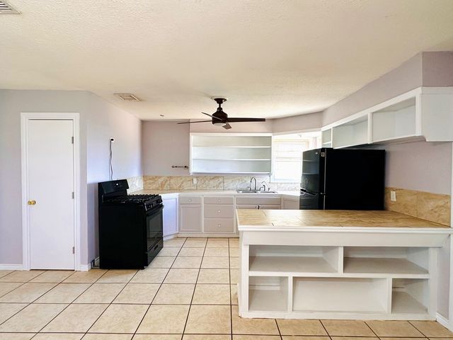 2812 Mariana Ave, Midland, OK 73115